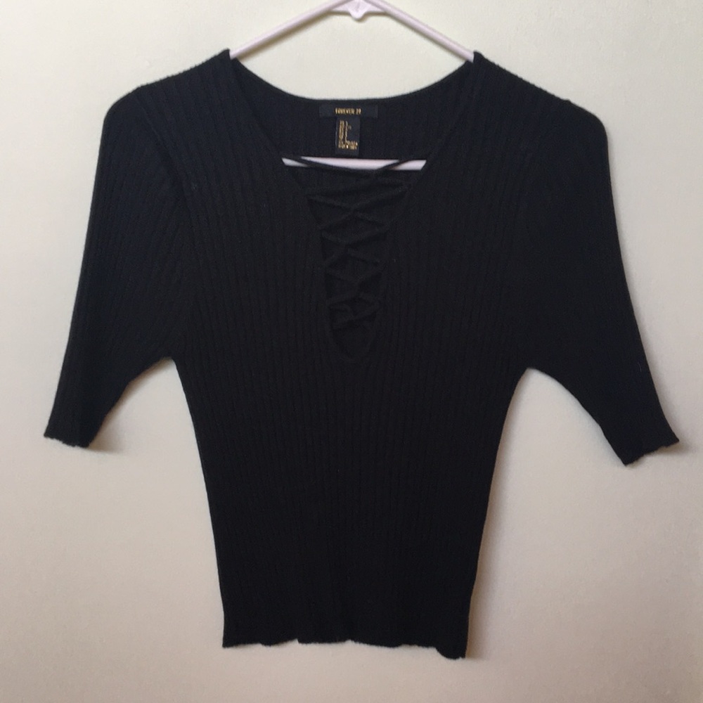 Forever 21 cris cross black tee